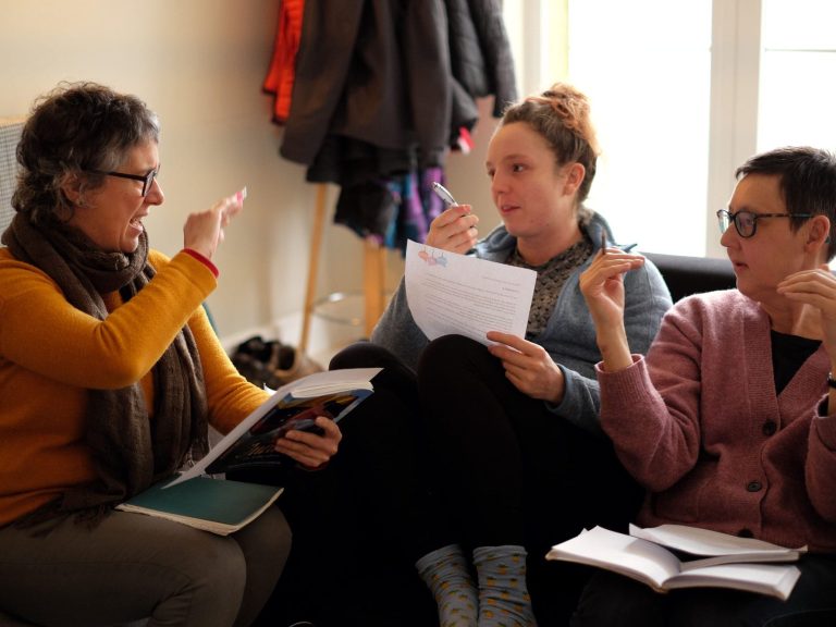 Intensive Spanish Courses for adults in the UK