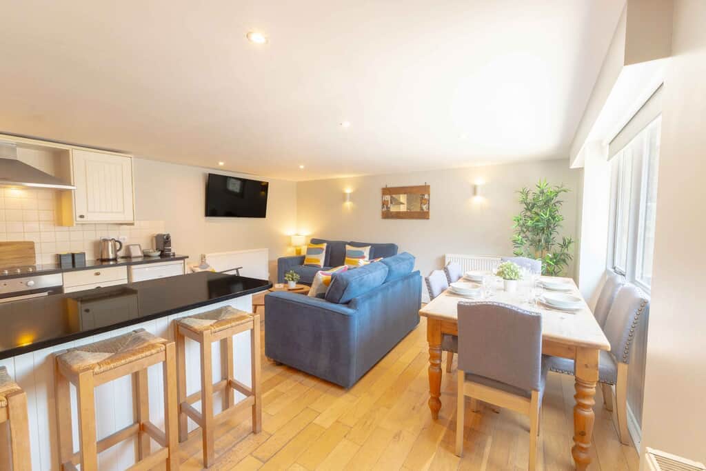 Residential Spanish immersion retreats UK benefits